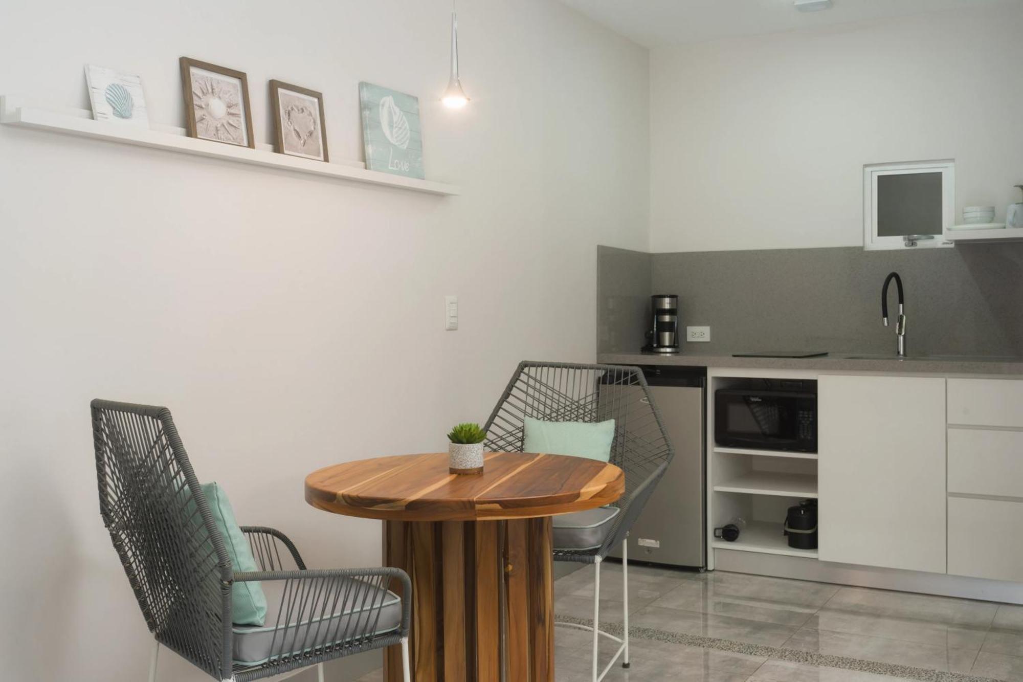 Tamarindo Bay Suites - Self Check In, Adults Only エクステリア 写真